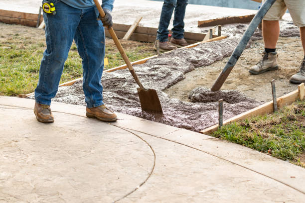 Best Concrete Walkway Installation  in Batesville, AR